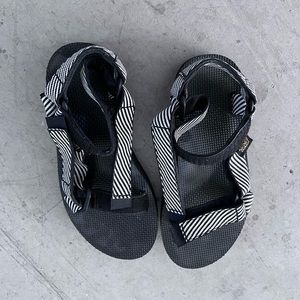 Black/White Striped Teva’s